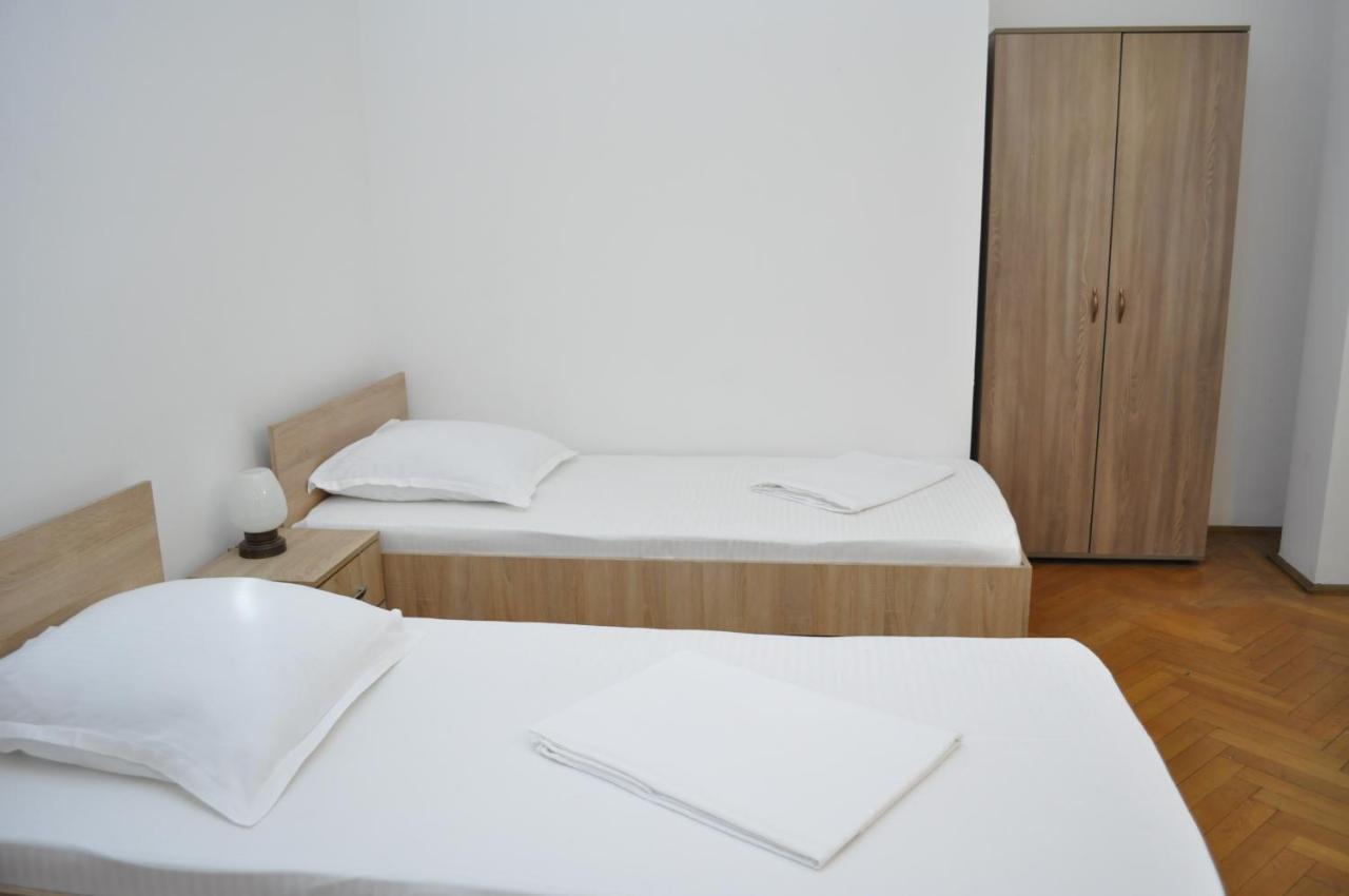 Hotel Triumf Bucarest Extérieur photo