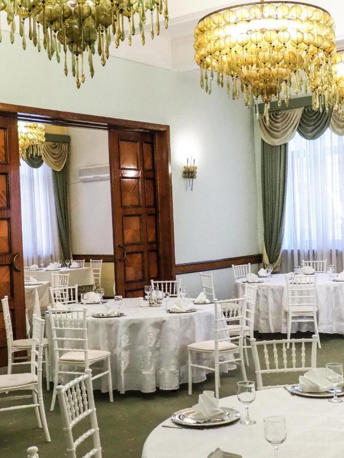 Hotel Triumf Bucarest Extérieur photo