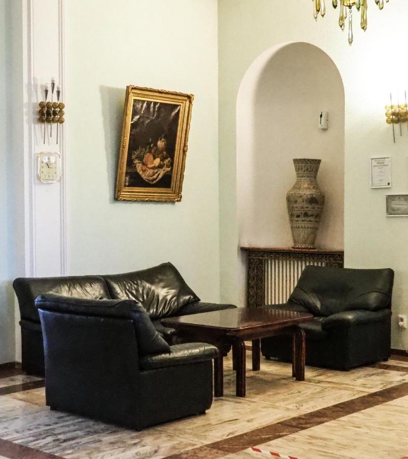Hotel Triumf Bucarest Extérieur photo